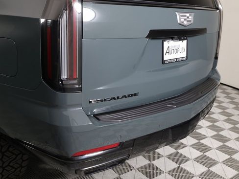 Used 2026 Cadillac Escalade Sport w/ LPO, ONYX Package image 63