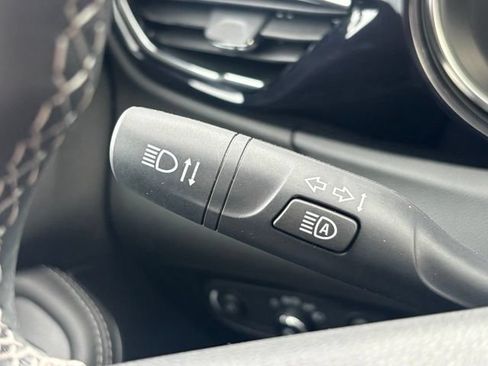 Used 2023 Buick Encore GX Preferred w/ Cold Weather Comfort Package AWD/4WD image 22