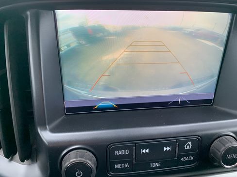 Used 2018 Chevrolet Colorado LT image 24