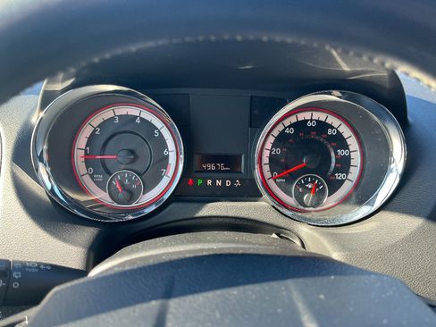 Used 2018 Dodge Grand Caravan SXT image 41