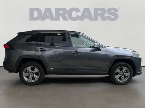 Used 2025 Toyota RAV4 XLE AWD/4WD image 8