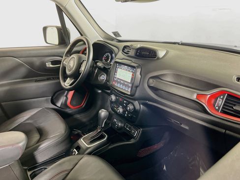 Used 2023 Jeep Renegade Trailhawk w/ Sun/Sound Group AWD/4WD image 28