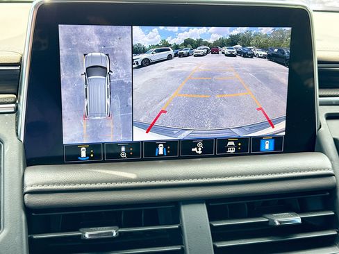Used 2021 GMC Yukon SLT w/ SLT Luxury Plus Package RWD image 36