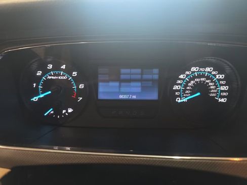 Used 2014 Ford Taurus SE FWD image 22