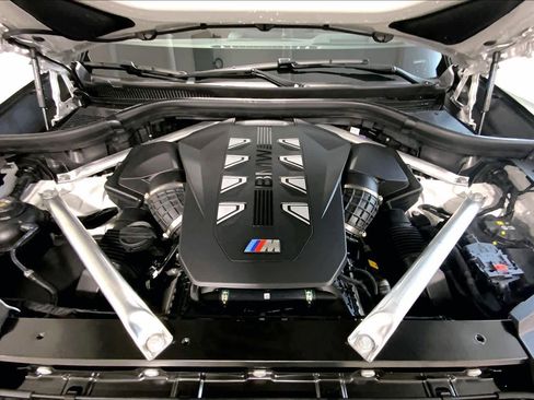 New 2026 BMW X5 M60i image 12