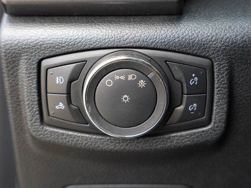 Used 2016 Ford F150 XLT w/ Equipment Group 302A Luxury image 15