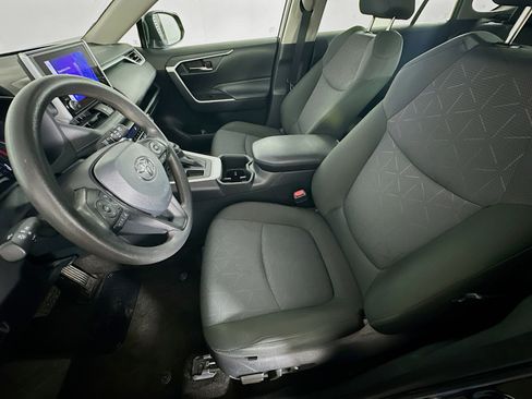 Used 2024 Toyota RAV4 XLE image 13