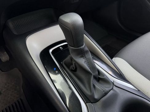 Used 2024 Toyota Corolla LE image 20