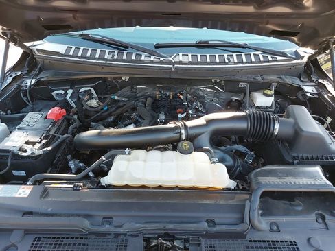 Used 2022 Ford Expedition Max XLT AWD/4WD image 32