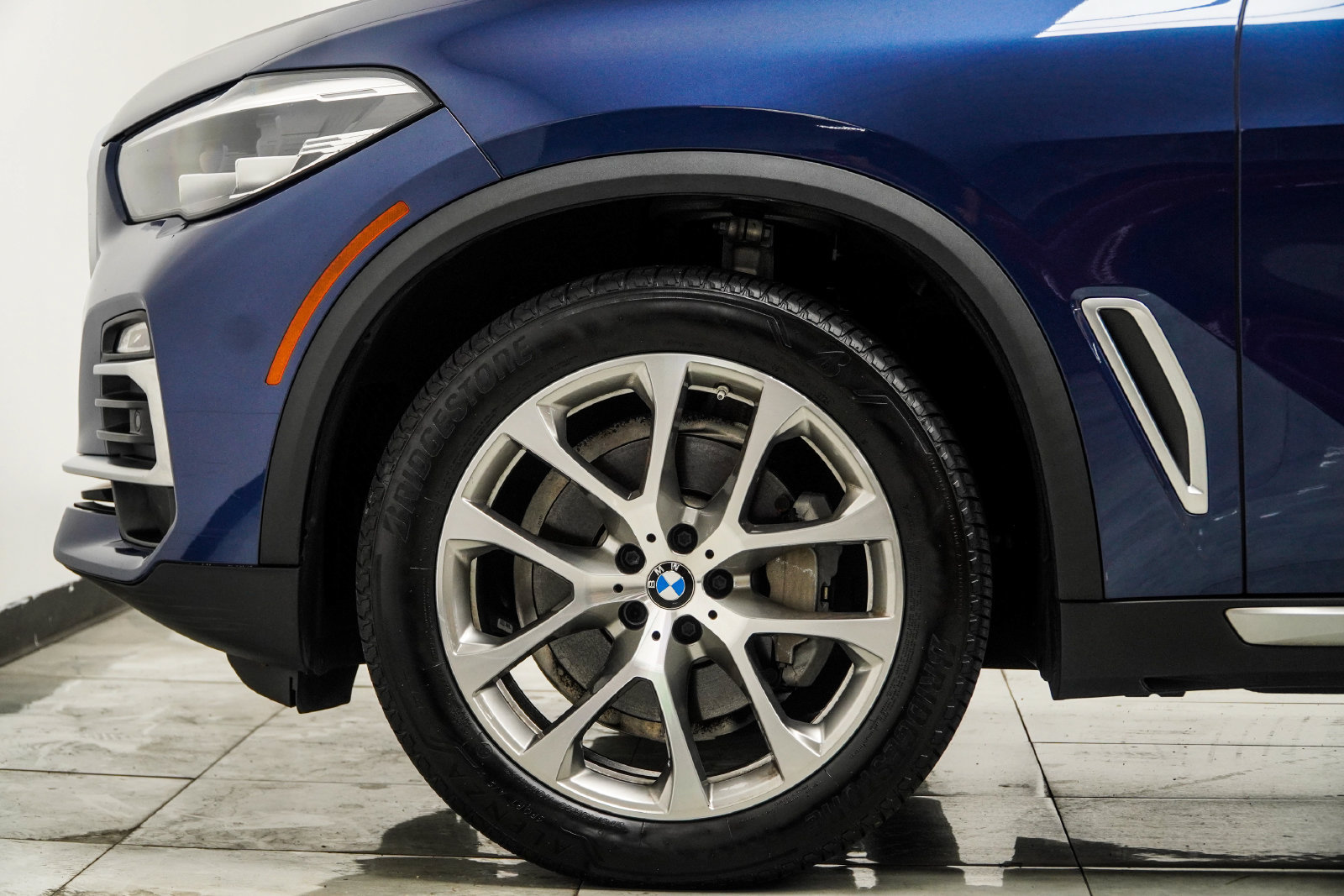 Used 2021 BMW X5 xDrive40i w/ Premium Package AWD/4WD image 12