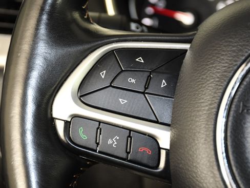 Used 2018 Jeep Compass Latitude w/ Cold Weather Group AWD/4WD image 20