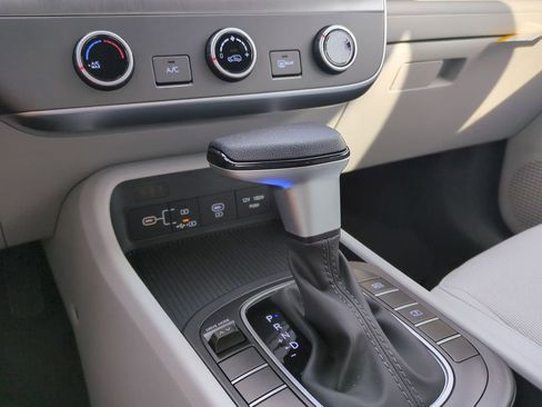 New 2026 Hyundai Kona SE image 21