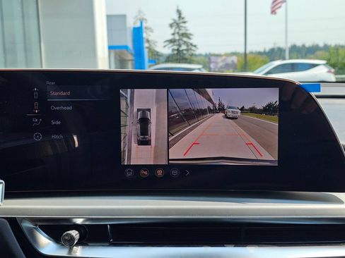 New 2026 Cadillac Lyriq Sport AWD/4WD image 30