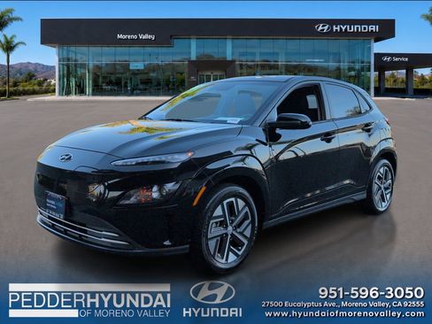 Certified 2023 Hyundai Kona SE w/ Cargo Package FWD image 2