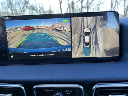 New 2026 Nissan Sentra SL image 11