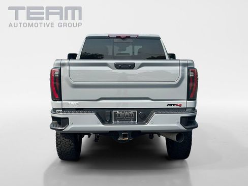 Used 2024 GMC Sierra 2500 AT4 w/ AT4 Premium Plus Package AWD/4WD image 6