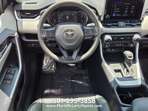 Used 2024 Toyota RAV4 XLE w/ Convenience Package FWD image 11