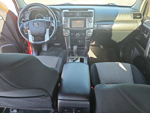 Used 2014 Toyota 4Runner SR5 image 21