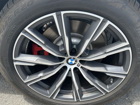 Used 2026 BMW X5 xDrive50e w/ M Sport Package AWD/4WD image 13
