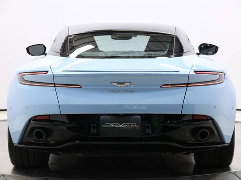 Used 2018 Aston Martin DB11 V12 RWD image 62