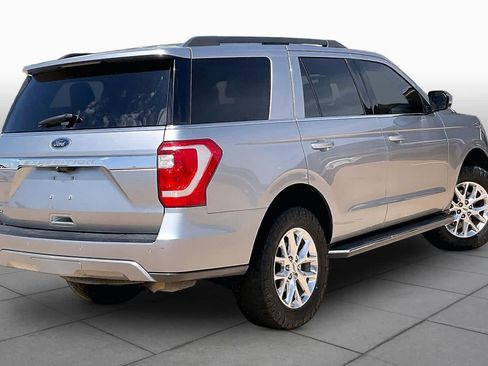 Used 2020 Ford Expedition XLT w/ Equipment Group 202A RWD image 14