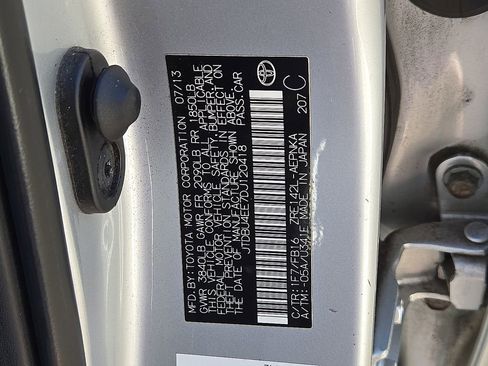 Used 2013 Toyota Corolla LE image 27