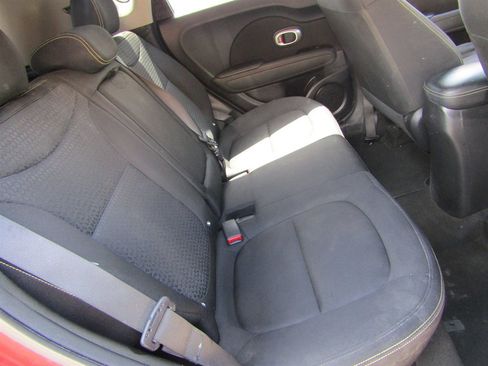 Used 2016 Kia Soul + FWD image 6