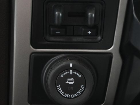 Used 2022 Ford F250 King Ranch w/ King Ranch Ultimate Package AWD/4WD image 30