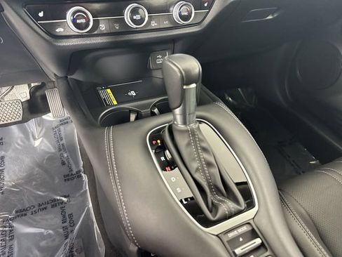Certified 2025 Honda HR-V EX-L image 19