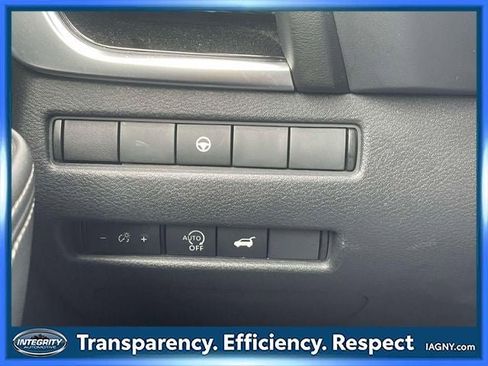 Used 2023 Nissan Rogue SL w/ SL Premium Package image 20