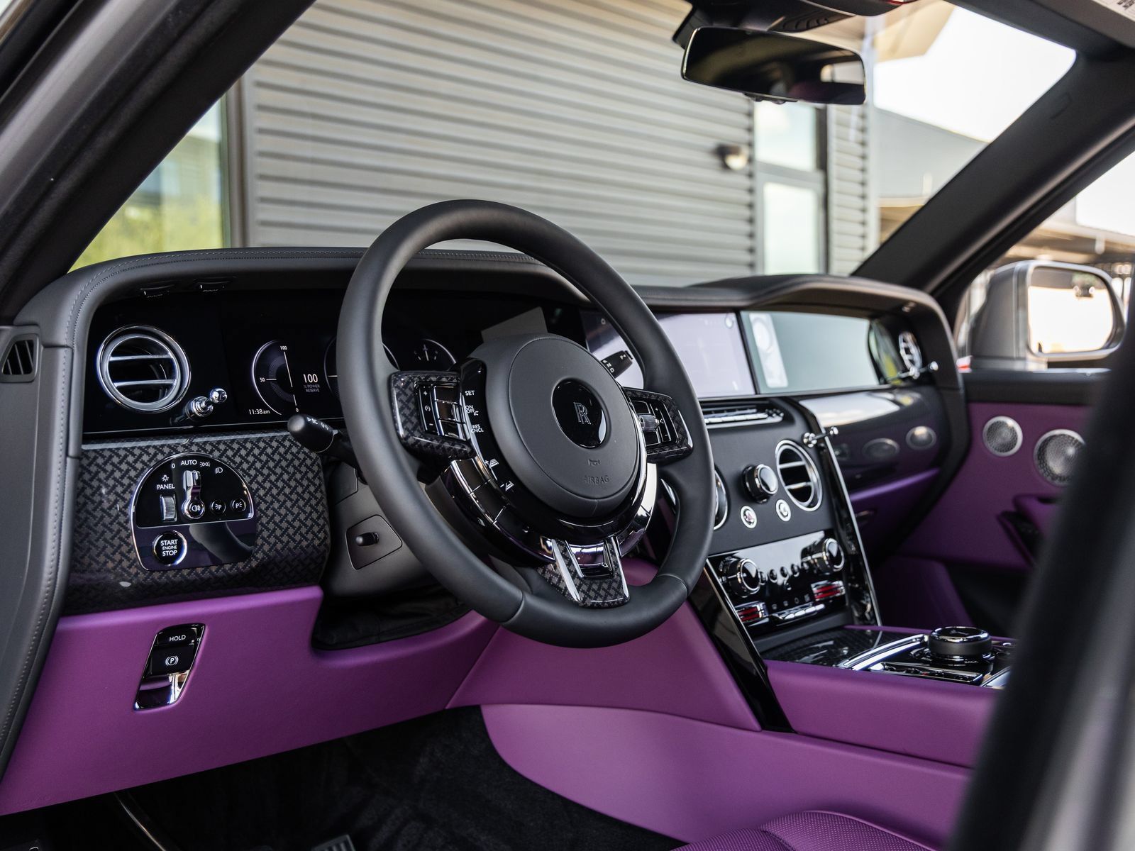 New 2027 Rolls-Royce Cullinan Black Badge AWD/4WD image 35