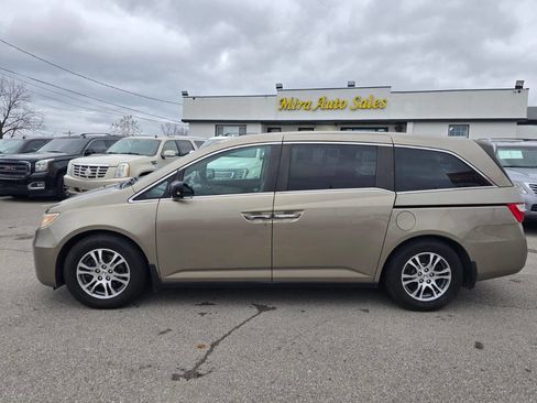 Used 2011 Honda Odyssey EX image 2