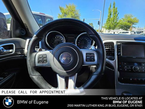 Used 2012 Jeep Grand Cherokee SRT8 w/ Luxury Group II AWD/4WD image 22