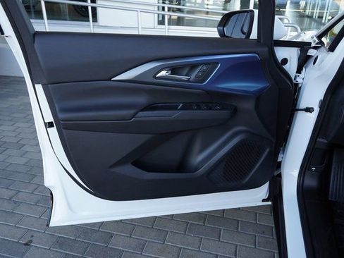 New 2025 Chevrolet Equinox EV LT FWD image 14