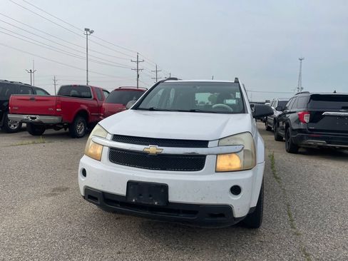 Used 2007 Chevrolet Equinox LS AWD/4WD image 3