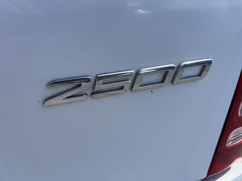 Used 2017 Mercedes-Benz Sprinter 2500 image 9