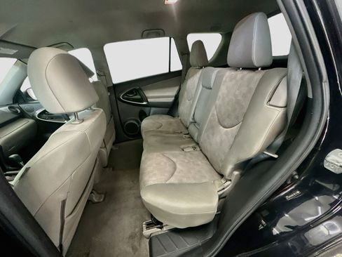 Used 2012 Toyota RAV4 4WD w/ Value Pkg image 27