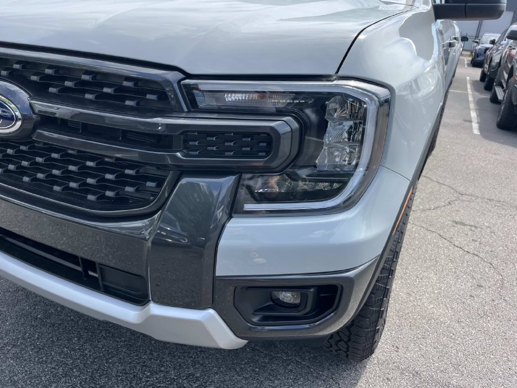 New 2026 Ford Ranger XLT w/ FX4 Off-Road Package AWD/4WD image 11
