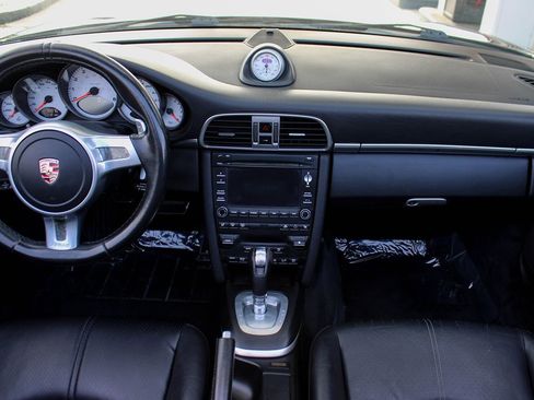 Used 2011 Porsche 911 Carrera 4S image 12