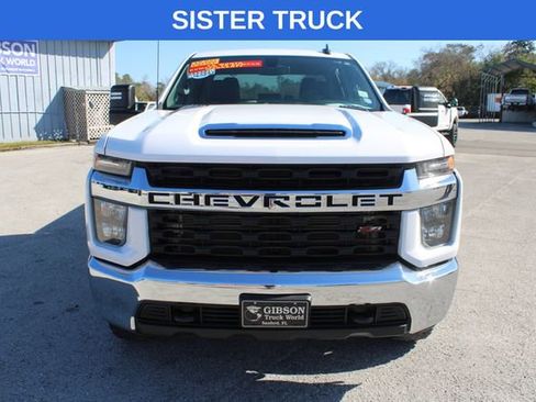Used 2023 Chevrolet Silverado 2500 LT AWD/4WD image 2