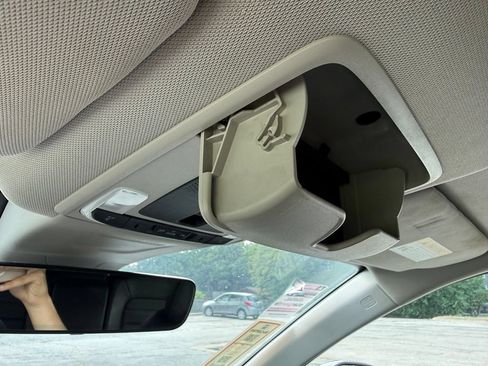 Used 2023 Honda CR-V EX-L image 29