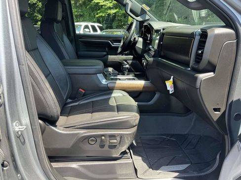 Used 2024 Chevrolet Silverado 1500 High Country w/ High Country Premium Package AWD/4WD image 15