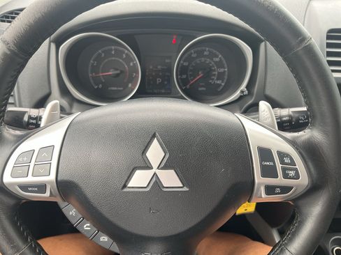 Used 2011 Mitsubishi Outlander Sport ES FWD image 16