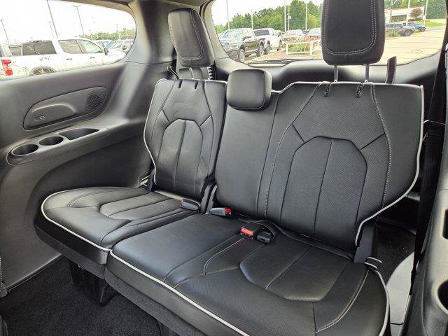 New 2027 Chrysler Pacifica Limited w/ Trailer Tow Group FWD image 28