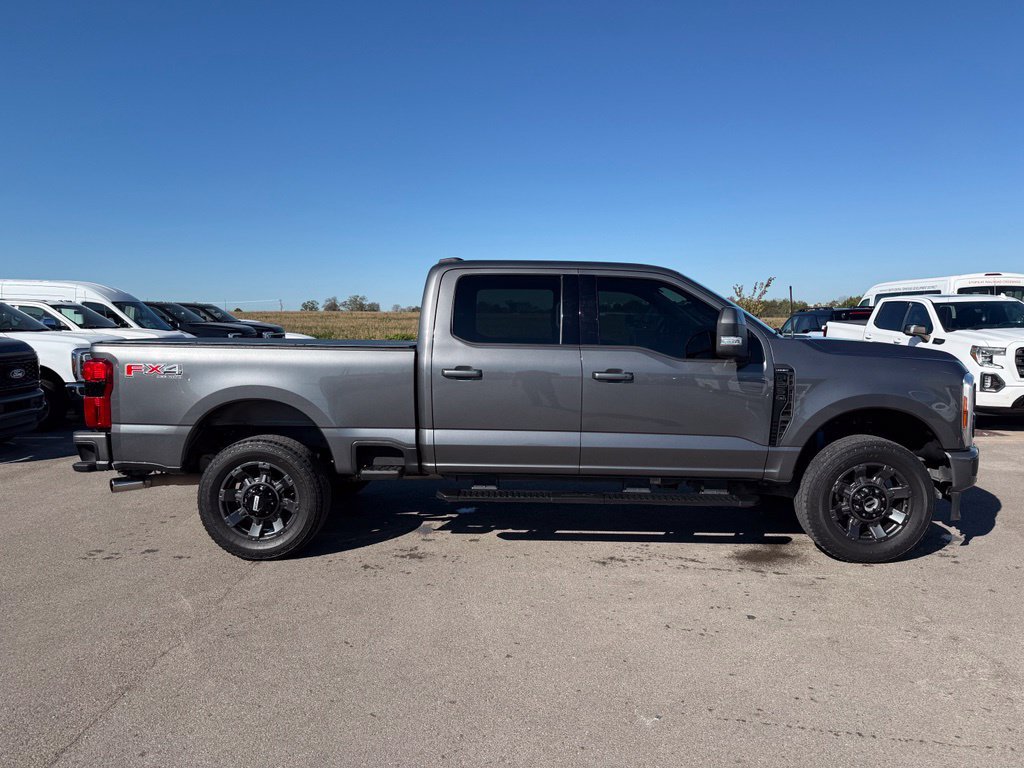 Used 2023 Ford F250 Lariat w/ Lariat Ultimate Package AWD/4WD image 16