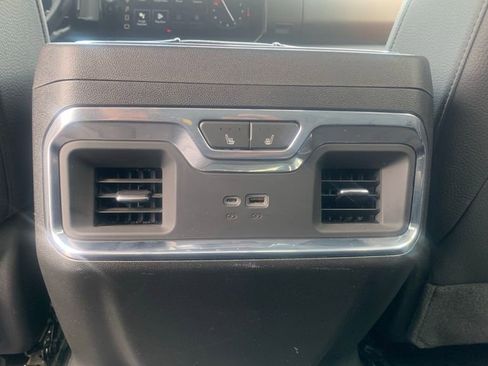 Used 2024 GMC Sierra 2500 Denali w/ Denali Reserve Package image 20