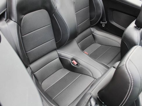 Used 2021 Ford Mustang GT RWD image 19