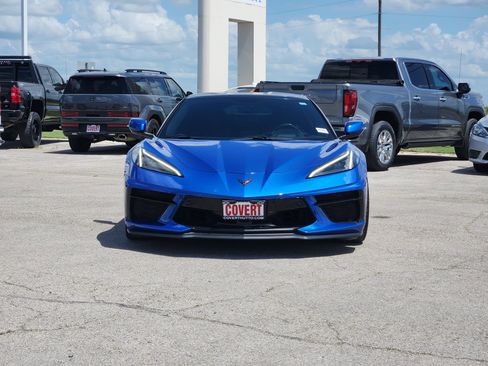 Used 2021 Chevrolet Corvette Stingray Preferred Cpe w/ Z51 Performance Package RWD image 2