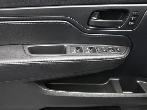 Used 2024 Honda Odyssey Sport image 8