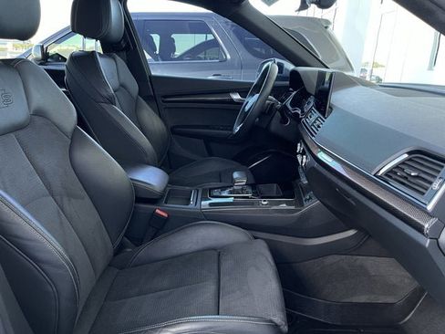 Used 2022 Audi SQ5 Premium w/ Convenience Package image 23